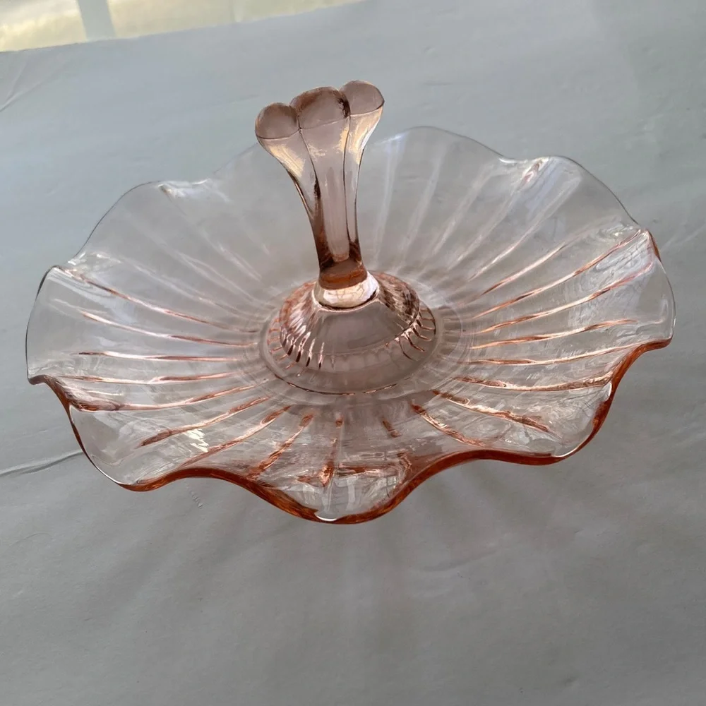 ANCHOR HOCKING Vintage Pink Glass Serving Candy Trinket Dish 4 inches Tall